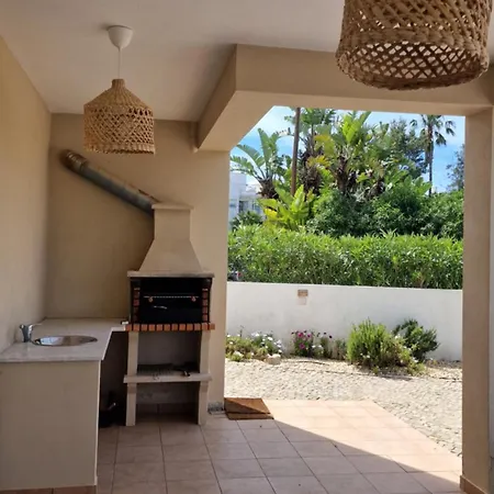 Villa Roots - Casa Arvores *